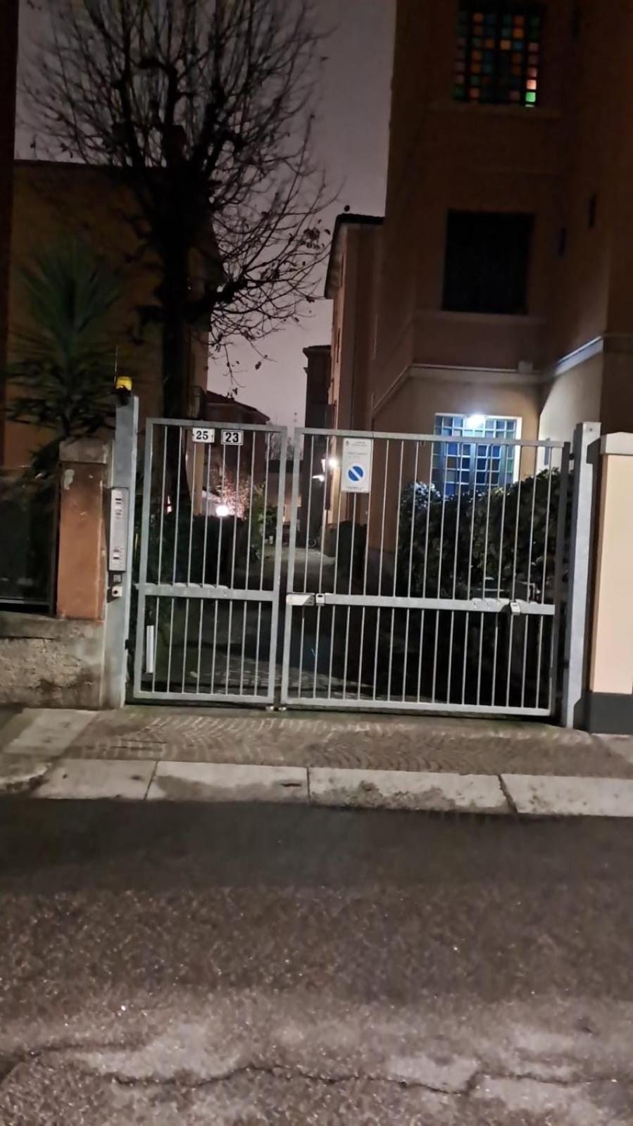 Fiera Bolognina - Komodo - Appartamento Completo Con Giardino E Parcheggio Privato Bologna Exterior foto
